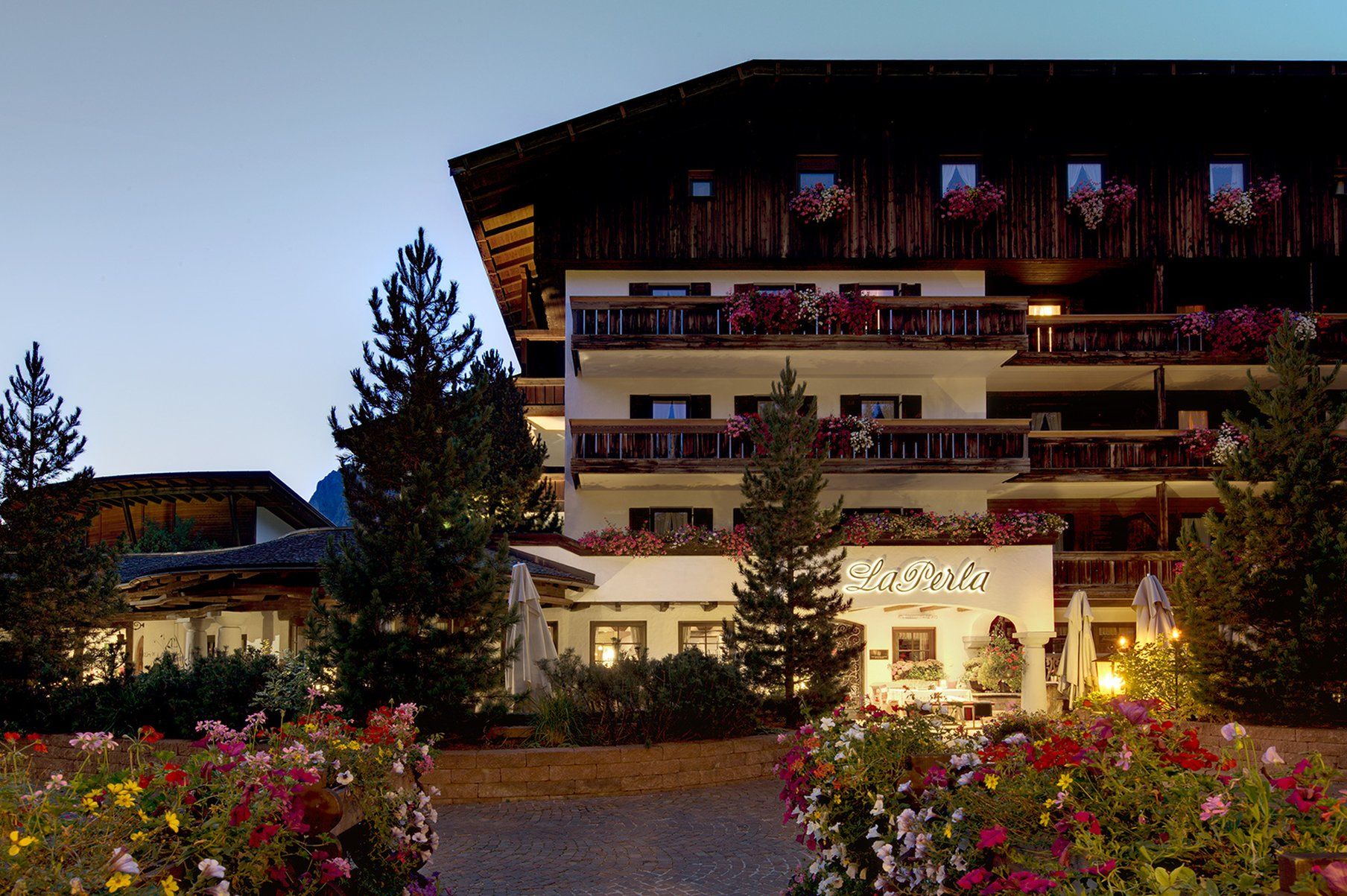 Hotel La Perla: The Leading Hotels Of The World Корвара ин Бадия Екстериор снимка